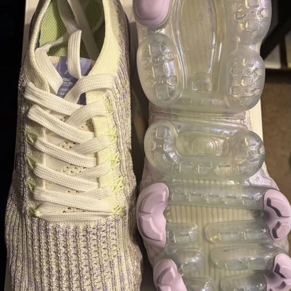 Nike Womens Air Vapormax Flyknit 3 - Size 9 - Picture 3 of 4